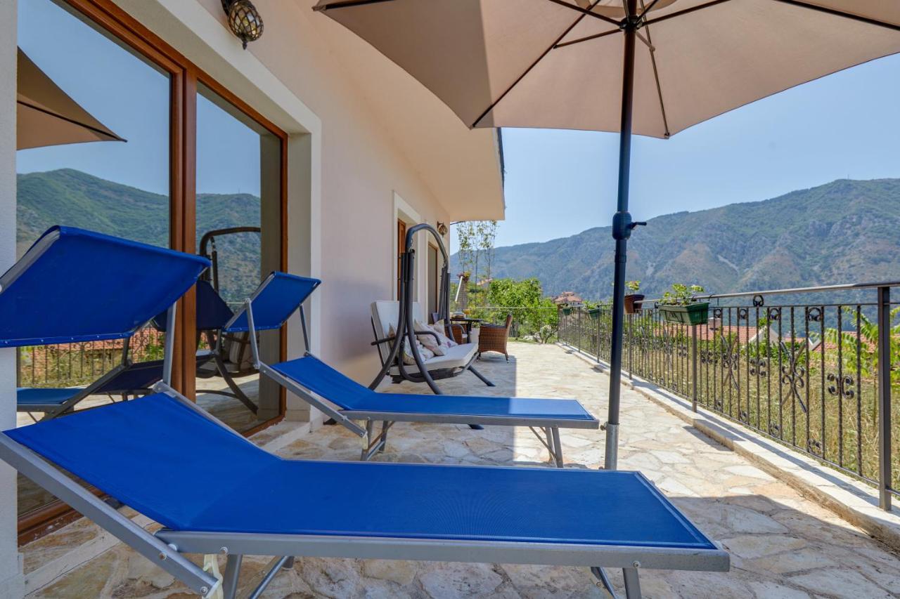 Our Sunset Apartments With Pool And Sea View Kotor Exterior foto