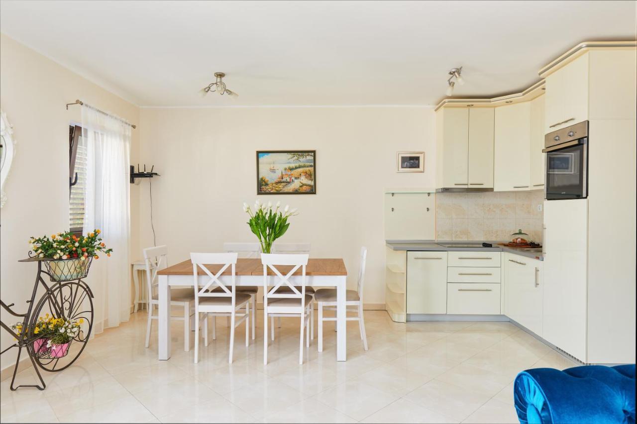 Our Sunset Apartments With Pool And Sea View Kotor Exterior foto